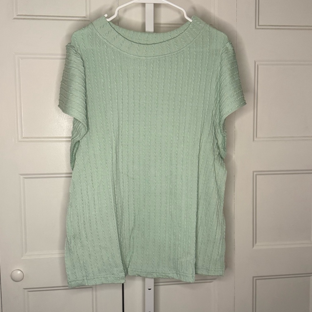 Elegant Mint Green Women's Blouse